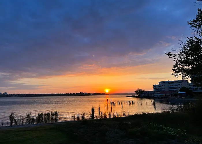 Blue Luxury On * Mamaia